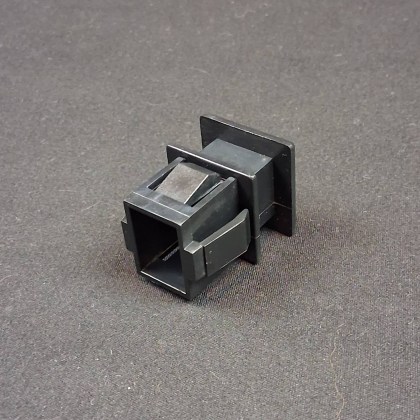 4 (84)